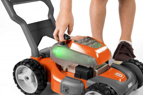 ����� ��� ����� �� ���� ���� ����� ������ �������� Husqvarna Toy Lawn Mower