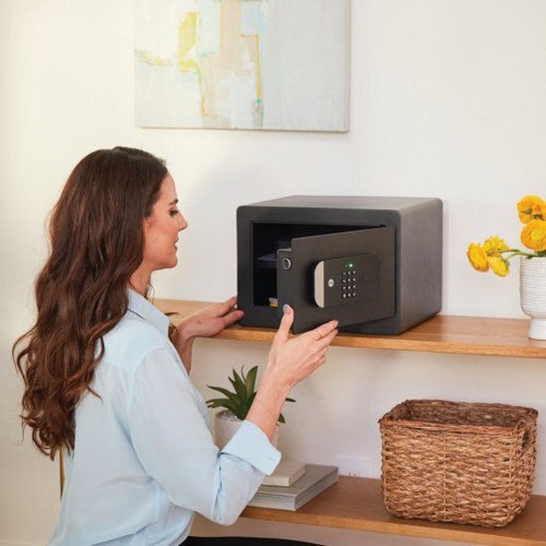 ���� ���� + ���� Yale Smart Safe 90102497